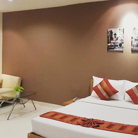 Hotel Sena House à Bangkok Extérieur photo